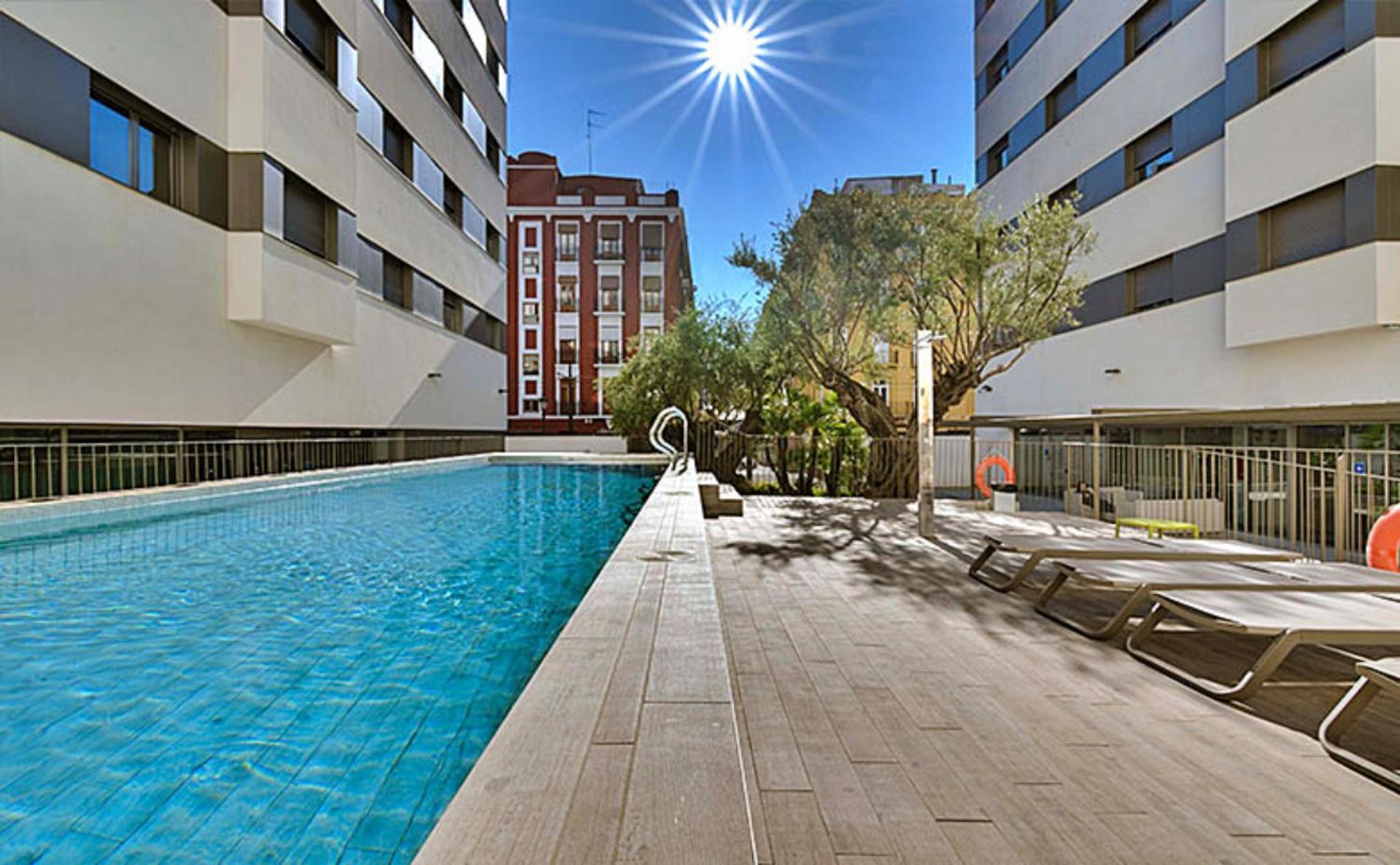 Livensa Living Studios Valencia Marina Real Exterior photo